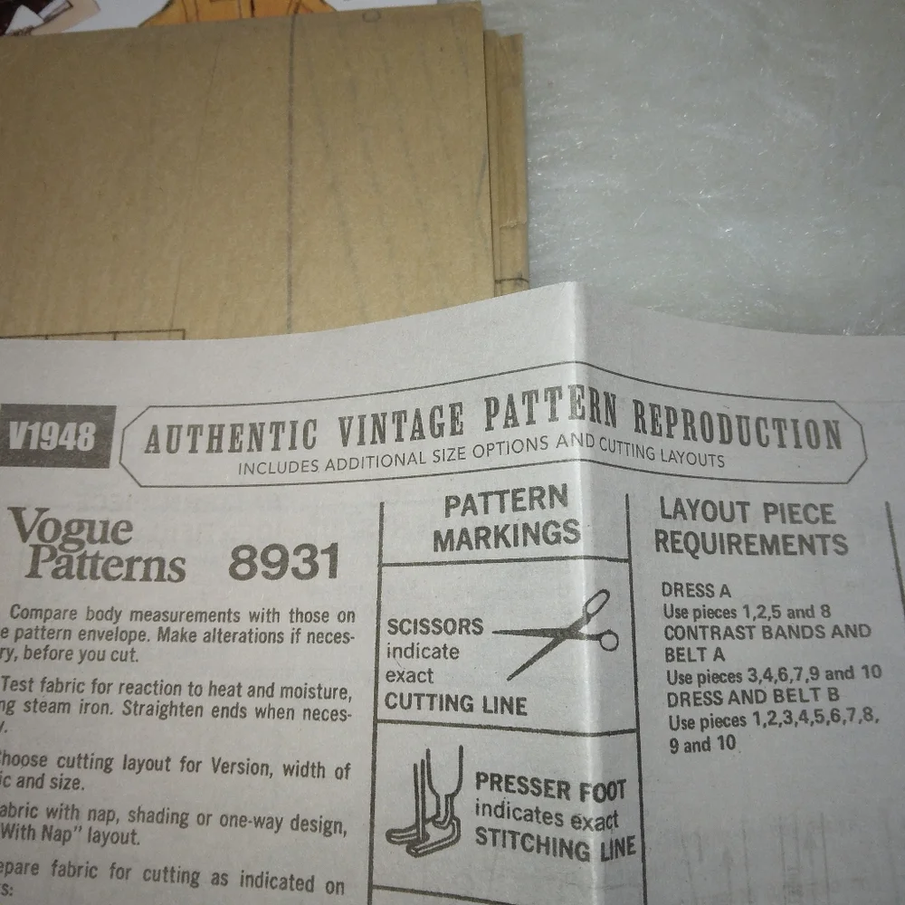 VOGUE V1948 Sz 18-26 Authentic Reissued 1974, Misses Loose Fitting Front Button